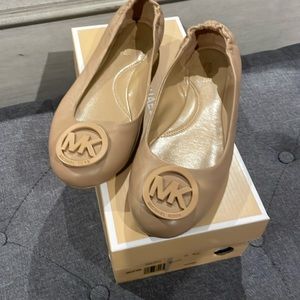 Michael Kors flats